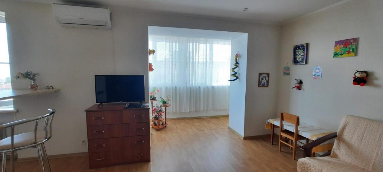 Seaview Apartment Chornomorsk Bagian luar foto